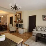 Апартаменты Alexander *