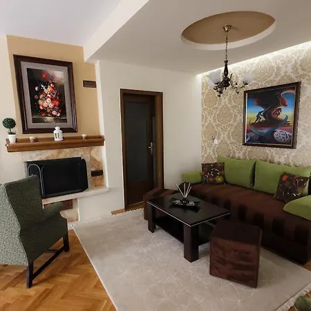Alexander Apartmán *