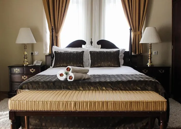 Alexander Apartment *